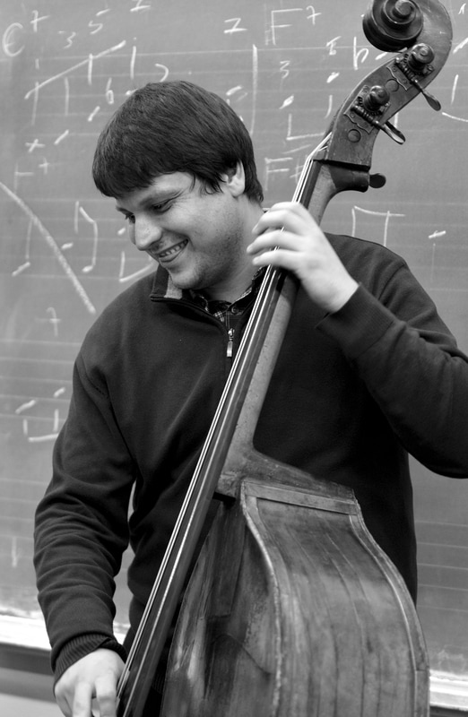 Kiril Tufekcievski bass